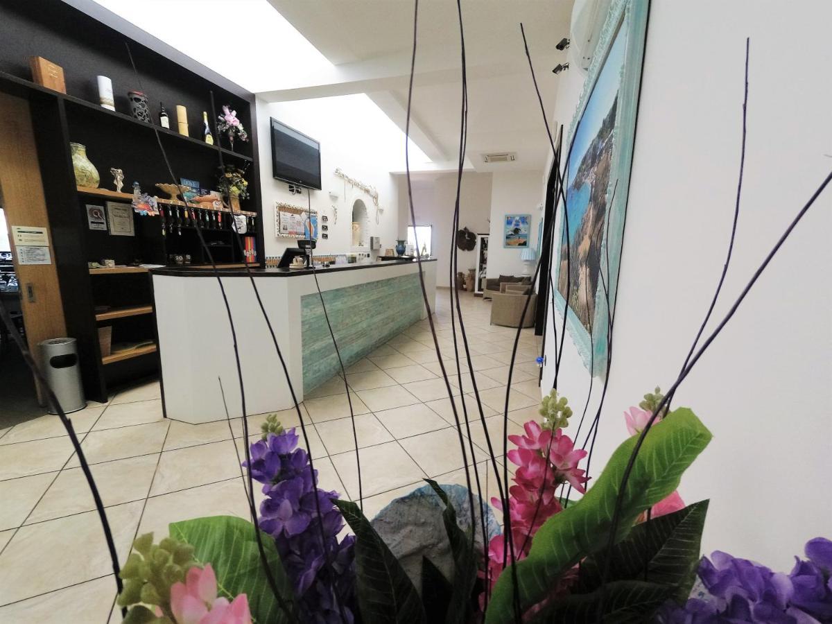Hotel Alba Chiara Sant'Andrea Salento エクステリア 写真