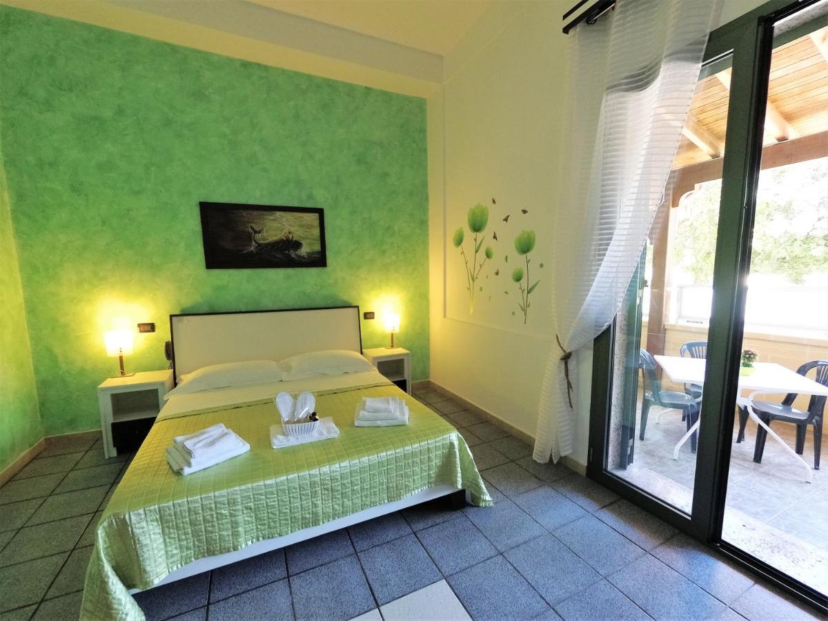 Hotel Alba Chiara Sant'Andrea Salento エクステリア 写真